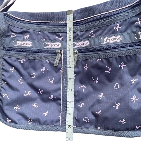 LeSportSac  Gym Bag Crossbody - Picture 1 of 3
